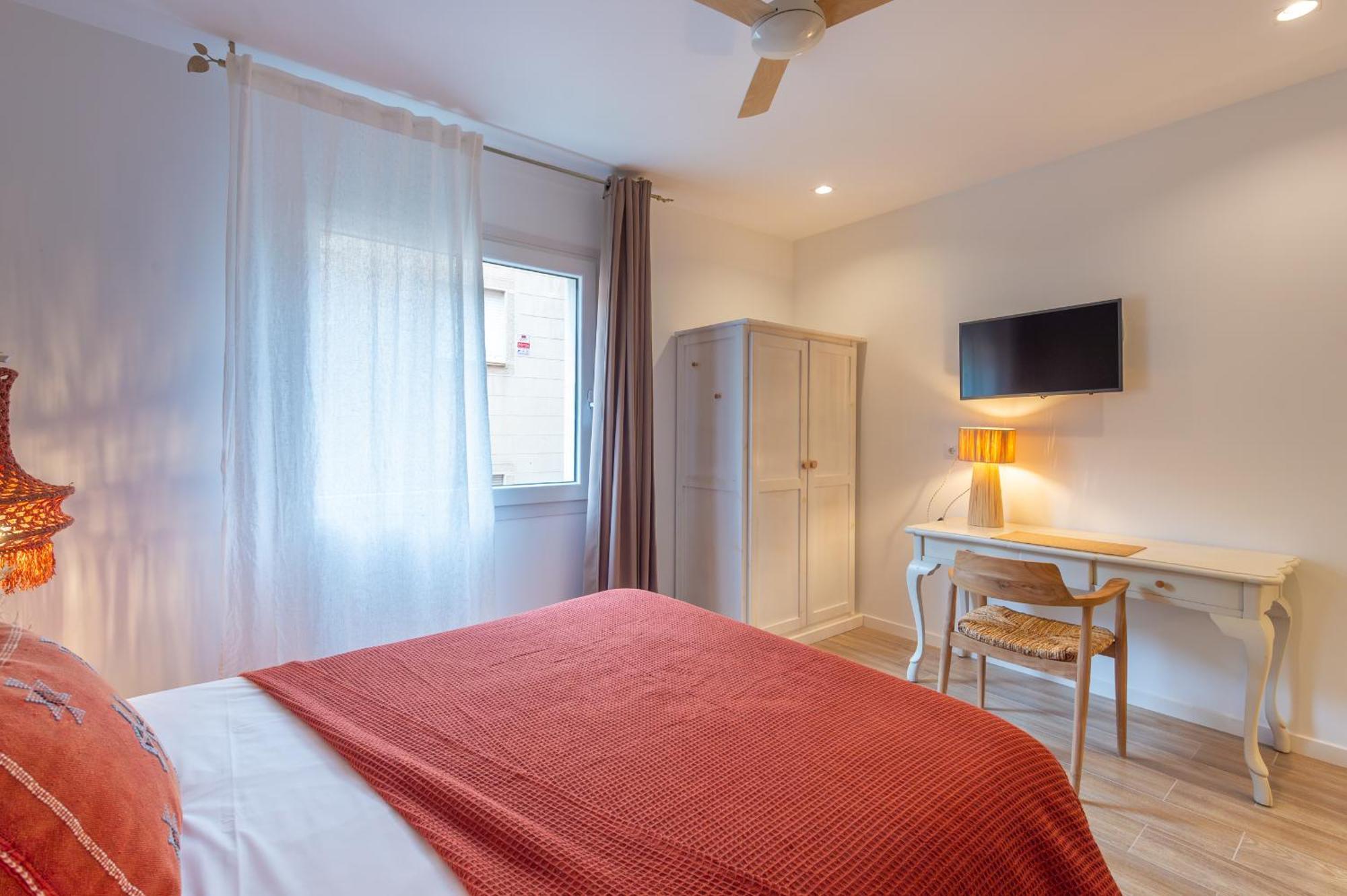 Hostal Boutique Es Portalet Sant Feliu de Guíxols Rum bild